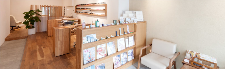 Awesome Blossom - Nail Salon & School|オーサム ブロッサム - ネイルサロン & スクール